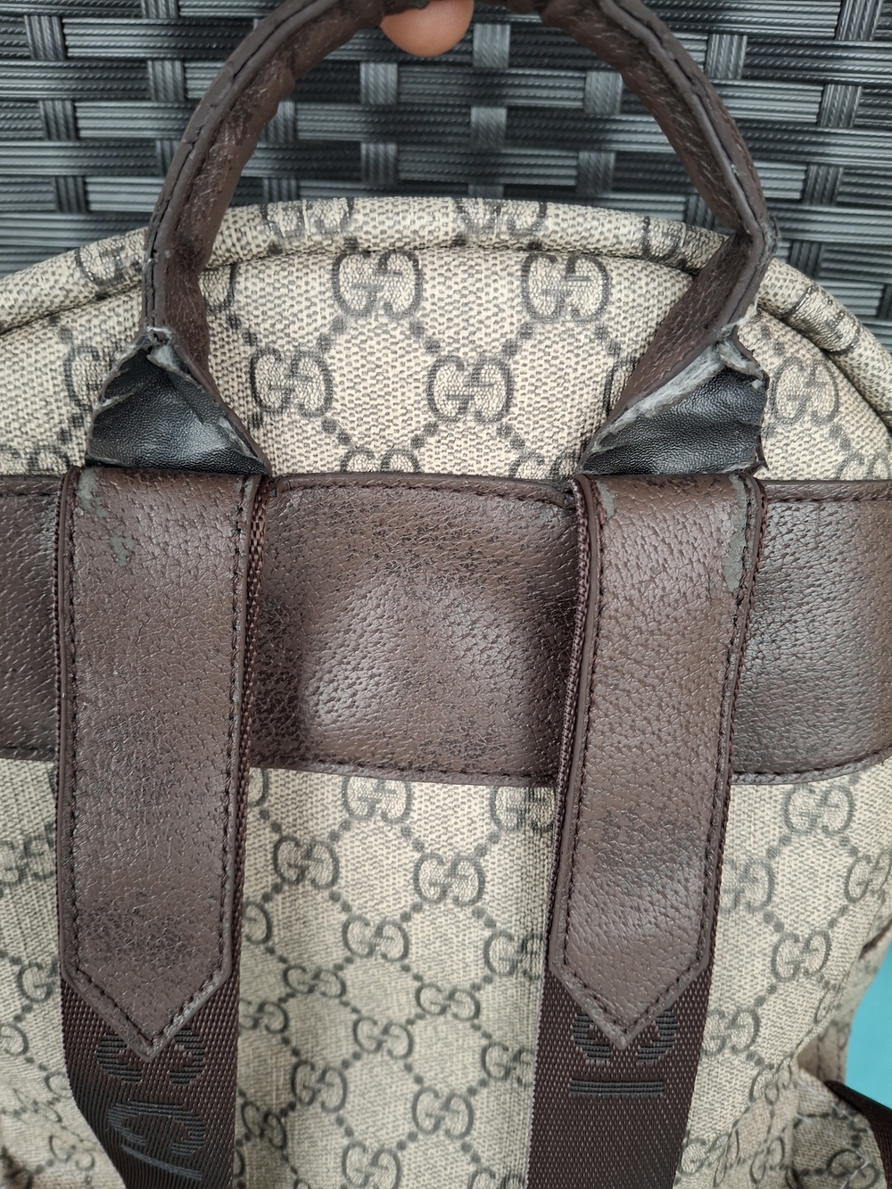 Gucci Beige GG Supreme Canvas Mini Backpack - Picture 3 of 9